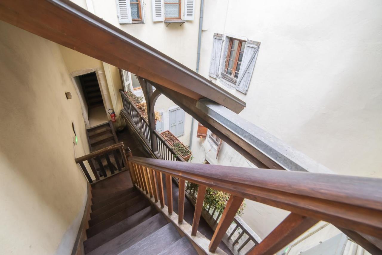 Appartements Atypiques Centre Ville Annecy Bagian luar foto